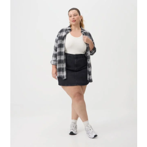 Saia Curta em Jeans Curve & Plus Size