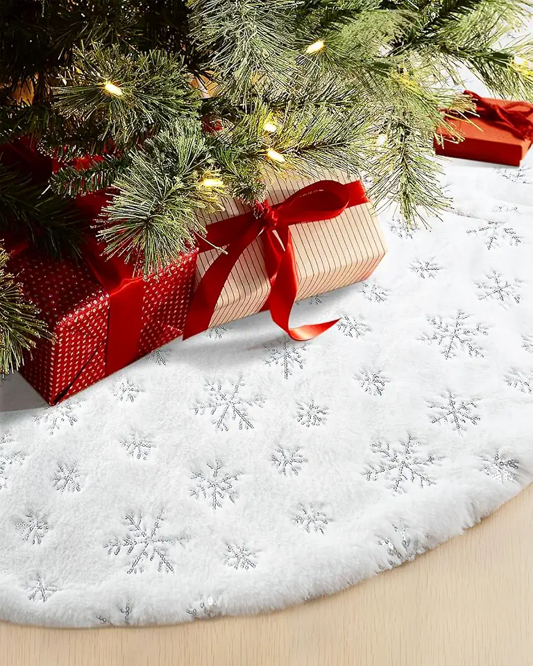 COOLWUFAN Saia de árvore de Natal de 121 cm de pele sintética para decoração de festa de Natal, branco, pelúcia, prata, floco de neve (prata)