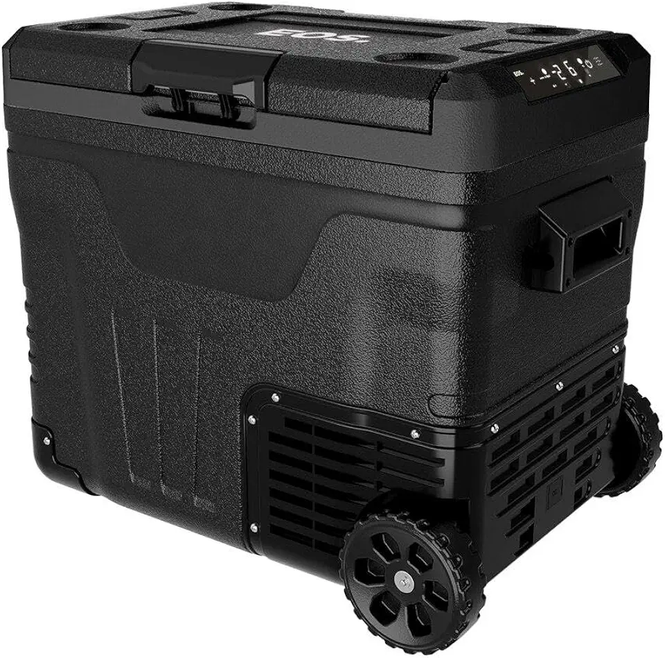 Freezer e Geladeira Portátil Eos 50 Litros Dupla Ação Quadrivolt Preto Efc50 110v/220v/12v/24v