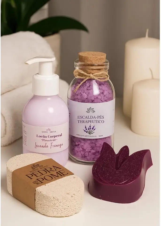Kit SPA dos Pés Luxuoso, Escalda-Pés Terapêutico Lavanda, Sabonete Artesanal Floral, Loção Corporal, Pedra-Pomes Natural, Kit Presente Relaxante com 4 Peças