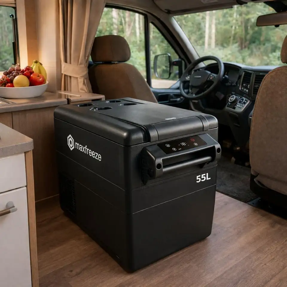 Geladeira Portátil Preta 55 Litros Freezer Quadrivolt 12v/24v 110v/220v para Caminhão Ônibus Van Carro com Conexão Bluetooth