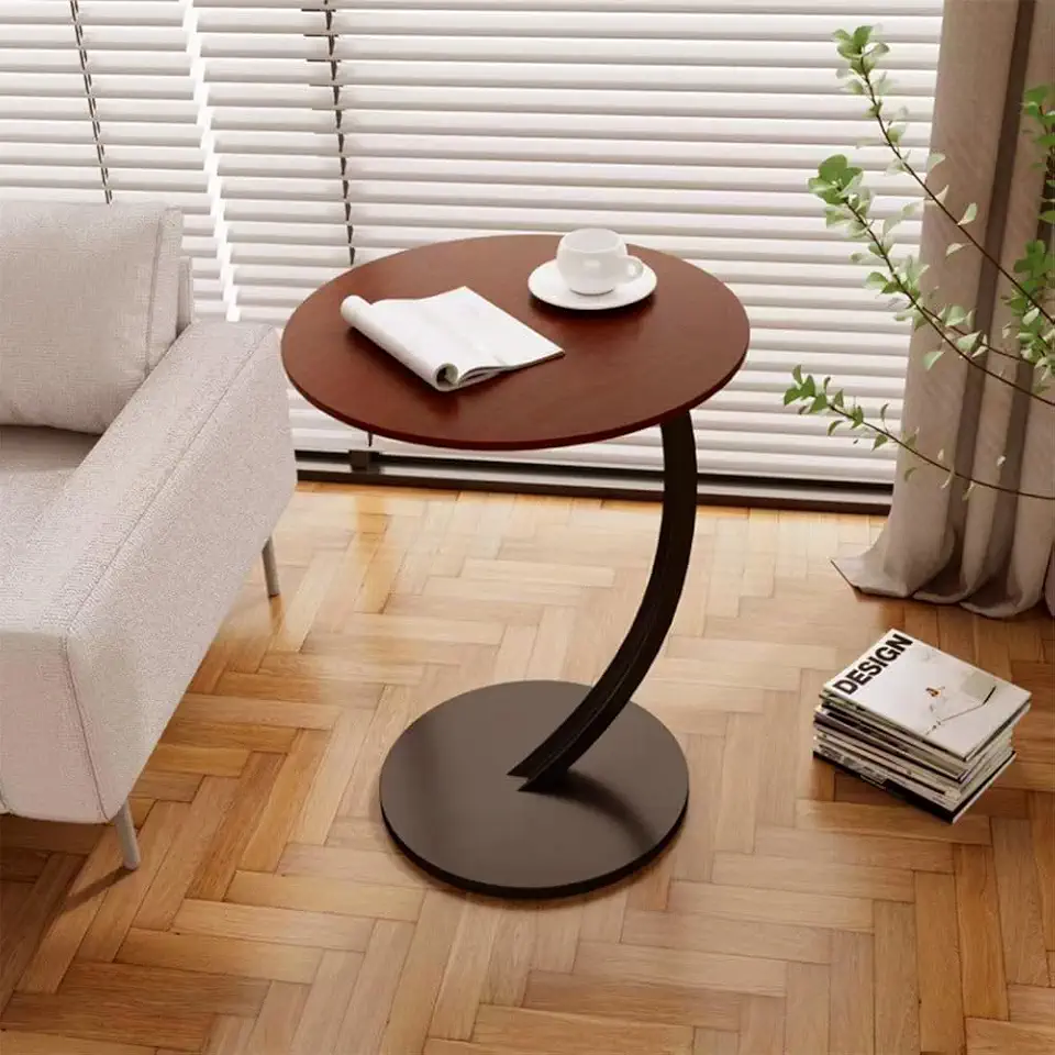 Mesa Lateral Moderna para Sofá – Base Preta e Tampo Branco – Design Curvo com Tampo Redondo – Estilo Contemporâneo para Sala (Marrom)