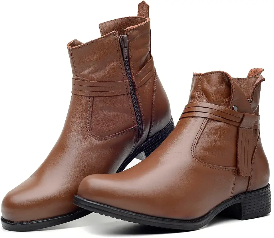 Bota Feminina Cano Curto em Couro Legítimo com Ziper
