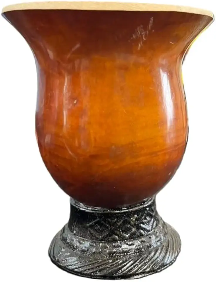 Cuia de Porongo Lisa Gaúcha Tradicional Artesanal com Pé Embutido para Chimarrão e Tererê
