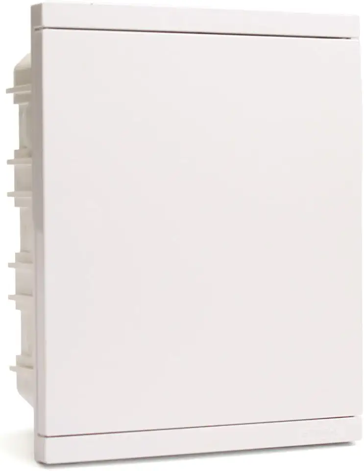 Quadro de Embutir para até 18 Disjuntores Strahl QD18-PB Strahl