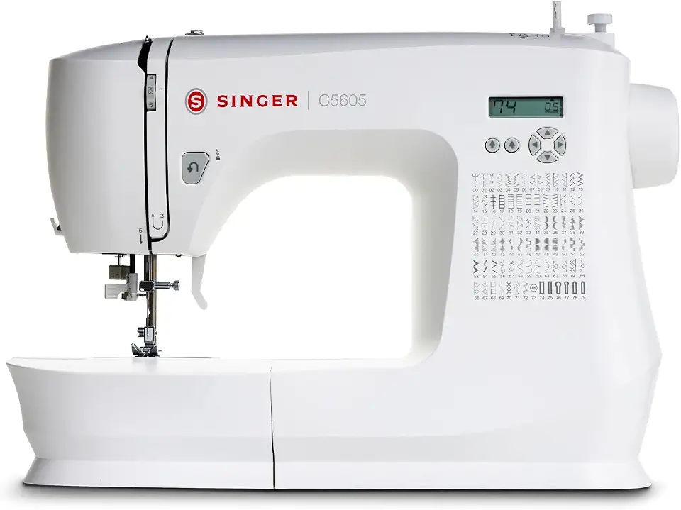 Máquina de Costura Eletrônica SINGER C5605 220V| 80 Pontos com 180 Aplicações | Painel LCD, Passador de Linha, Braço Livre, Caseado Automático | Portátil | Uso Doméstico
