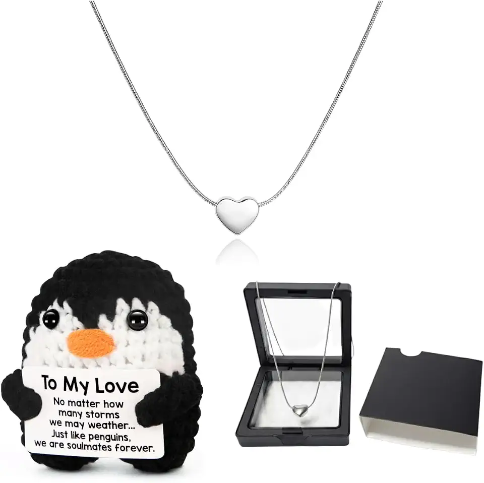 Presente Feminino Romântico Inesquecível Namorada Esposa Dia dos Namorados - Kit Pinguim de Crochê e Colar de Coração em Aço Inoxidável - Embalagem Premium para Surpreender
