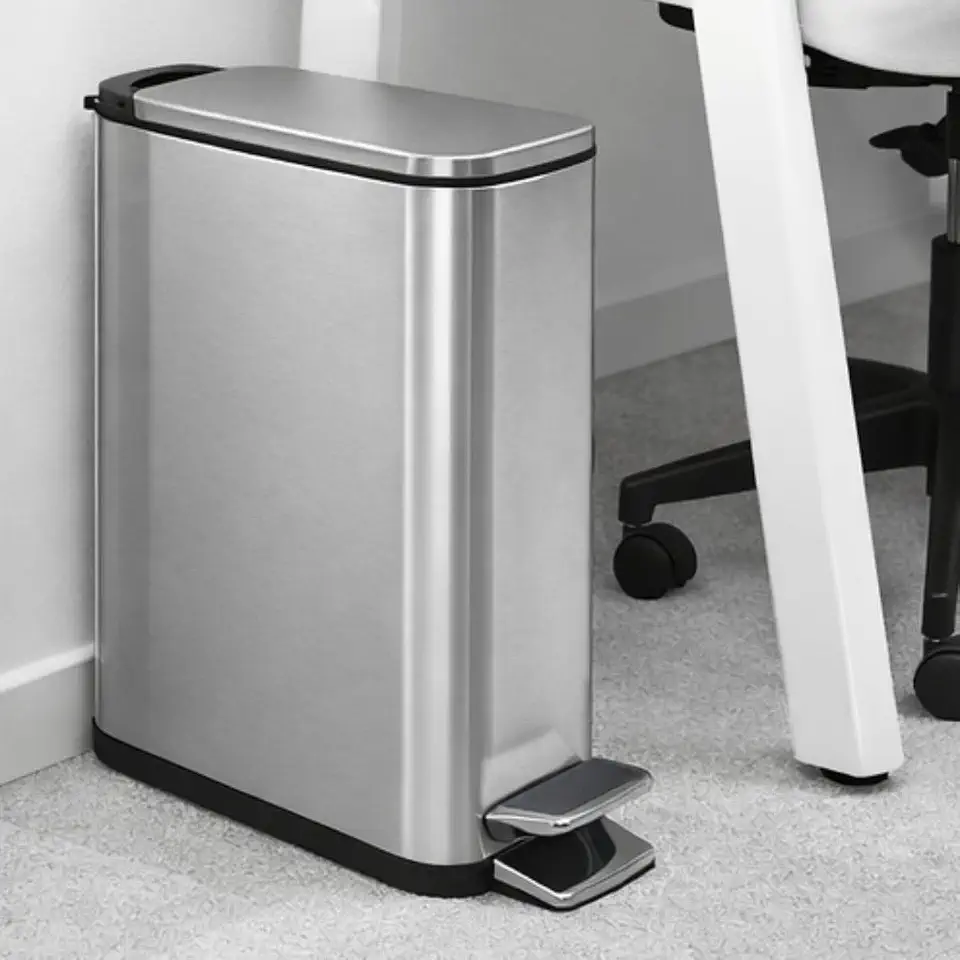 Lixeira Inox Retangular 6 Litros, Tampa com Fechamento Suave, Balde Interno Removível, Pedal e Base em Inox, Slim para Banheiro e Escritório