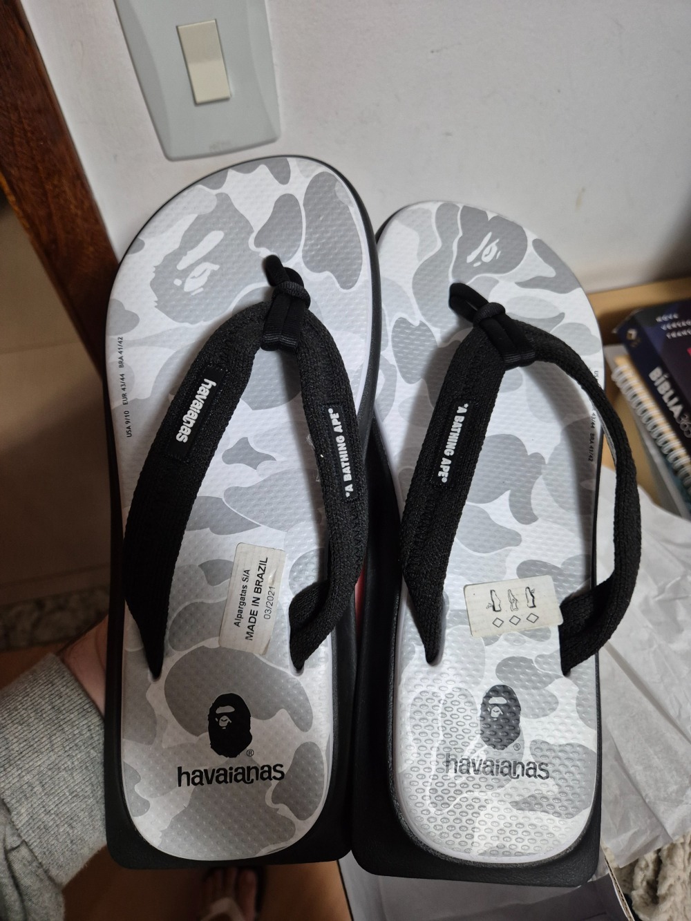 Bape x Havaianas Tradi Zori White Camo — 41 / 42, Novo