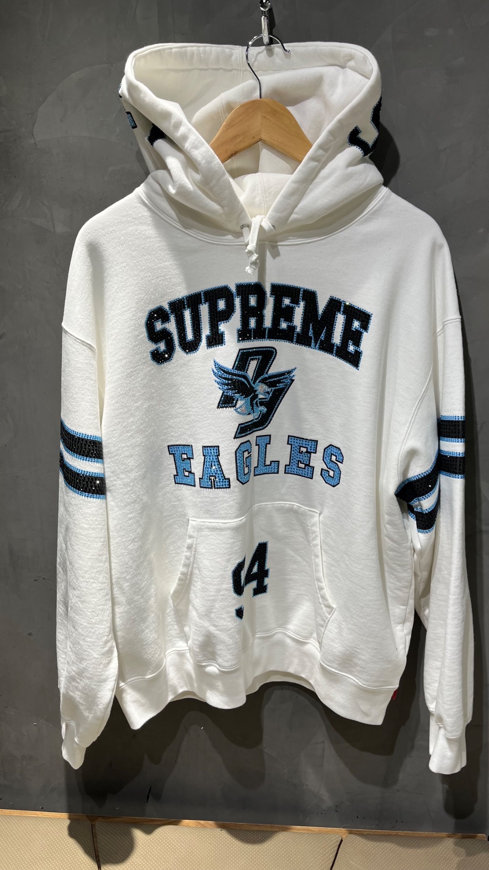 Moletom Supreme Rhinestone Eagle Hooded White FW26-W1 — G, Novo