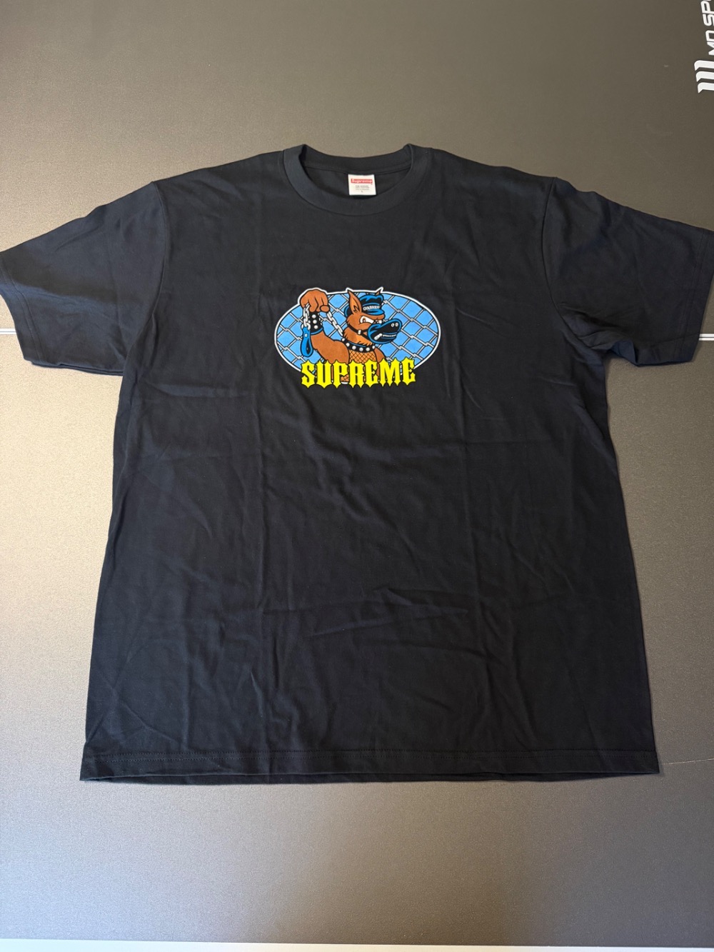Camiseta Supreme Leash Tee Black SS26-W18 — G, Novo