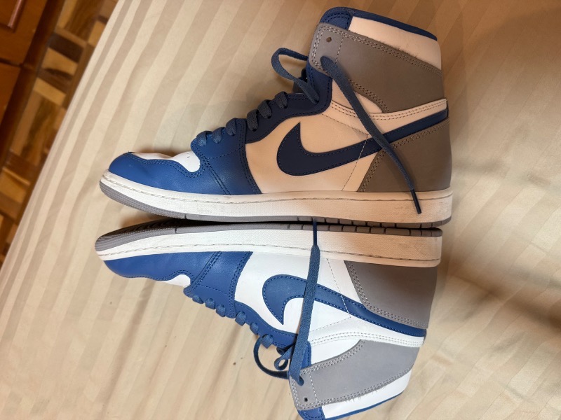 Foto 5 de Air Jordan 1 High OG True Blue — 43, Usado