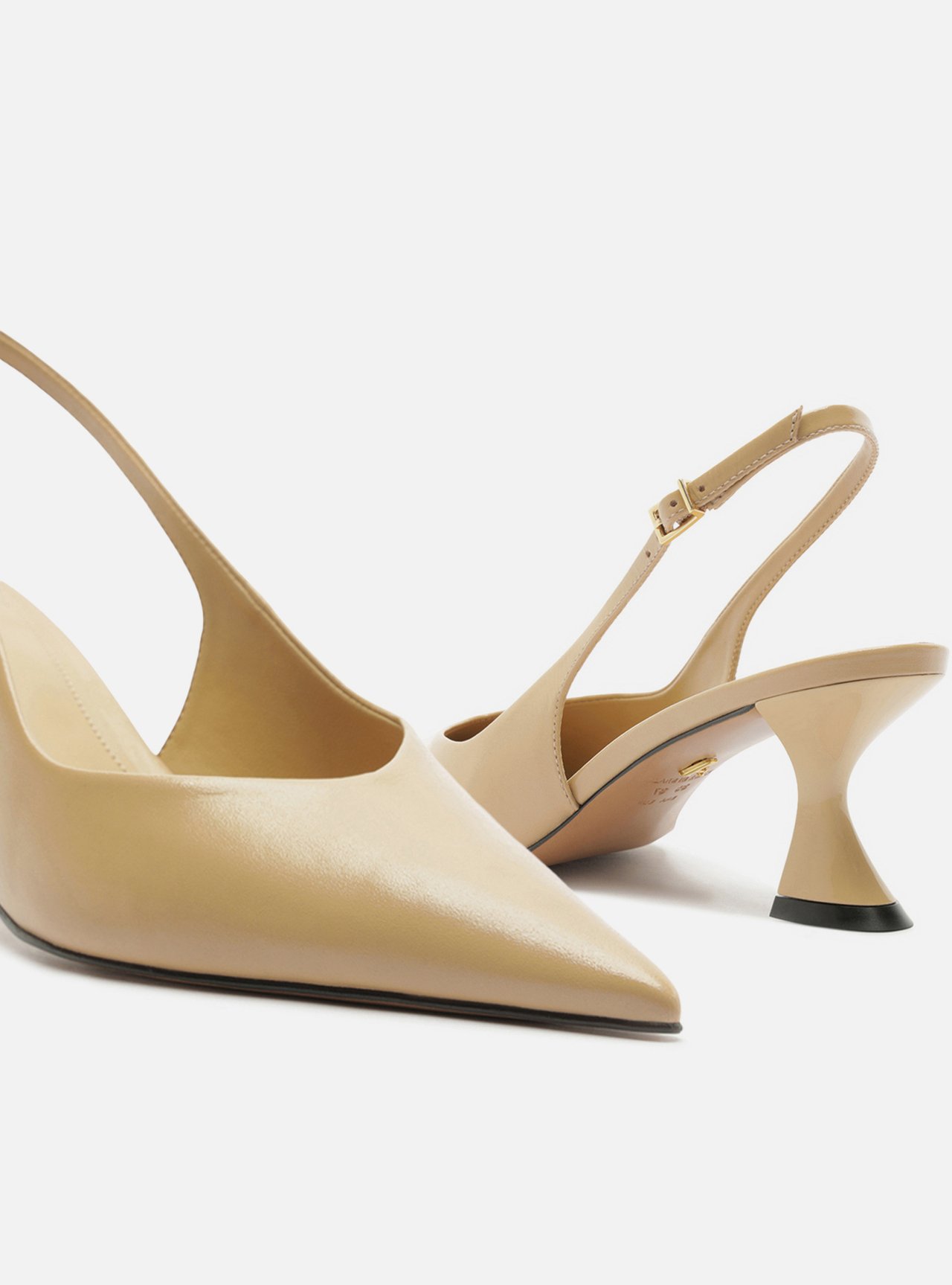 Foto 4 de Scarpin Nude Couro Salto Geométrico Slingback