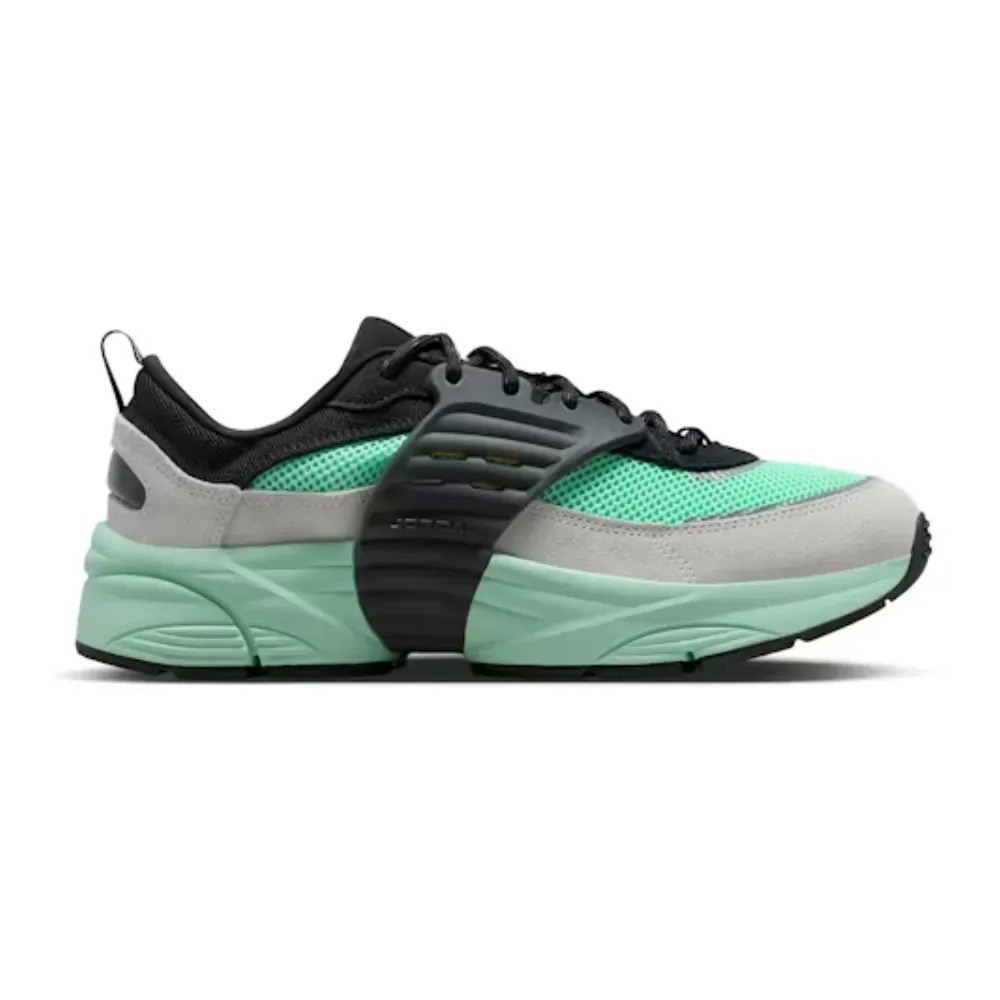 Jordan Trunner O/S Black Grey Green Glow — 38 / 39 / 39.5 / 40 / 40.5 / 41 / 42 / 42.5 / 43 / 43.5 / 44 / 46, Novo