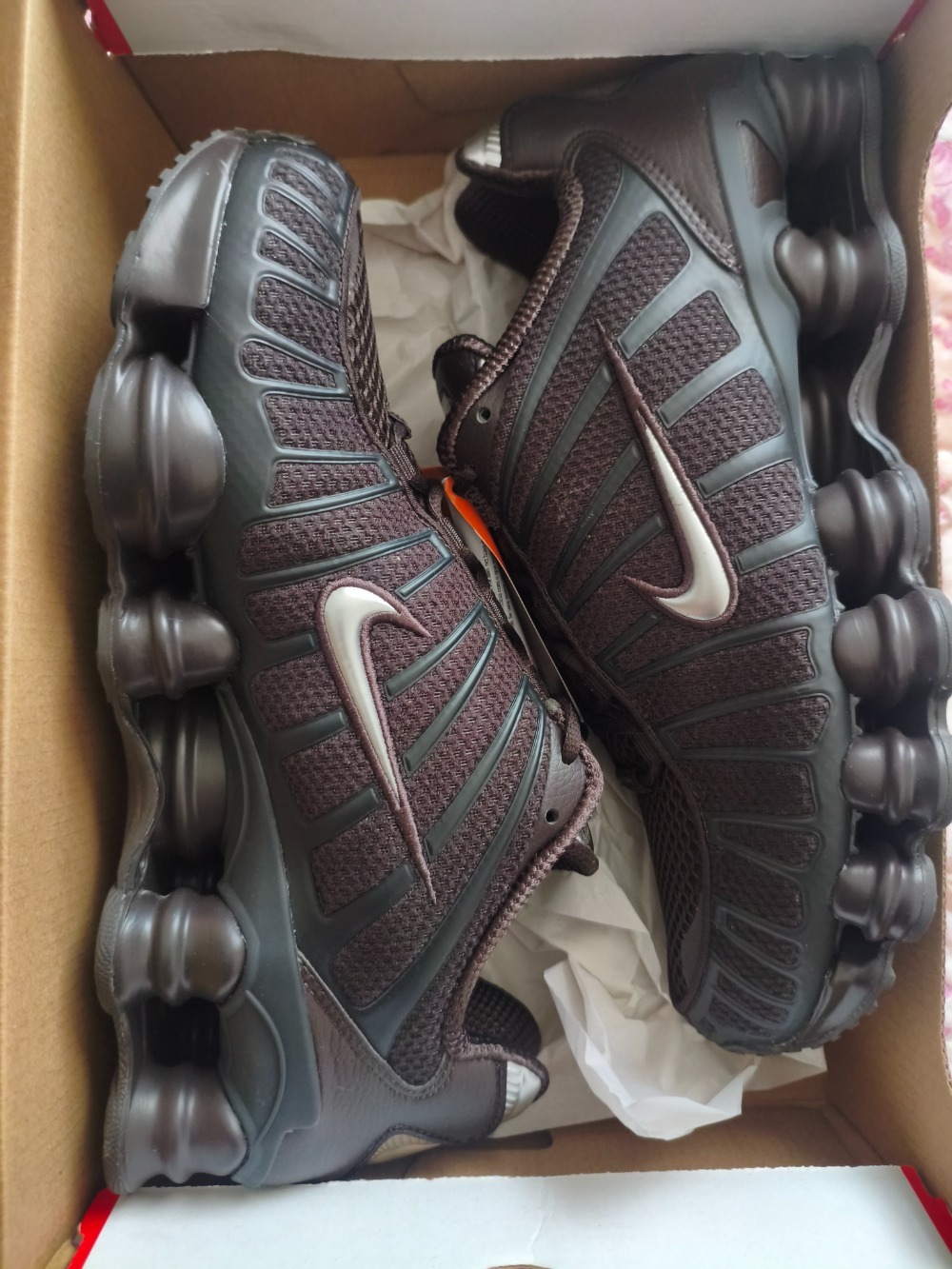 Nike Shox TL Velvet Brown Metallic Silver — 42.5, Novo
