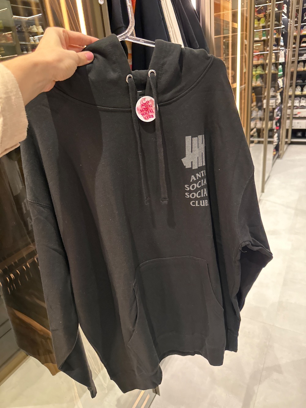 Undefeated x Anti Social Social Club Moletom Lock 3M Black — XG, Novo