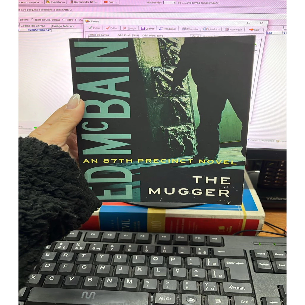 THE MUGGER autor ED MCBAINM
