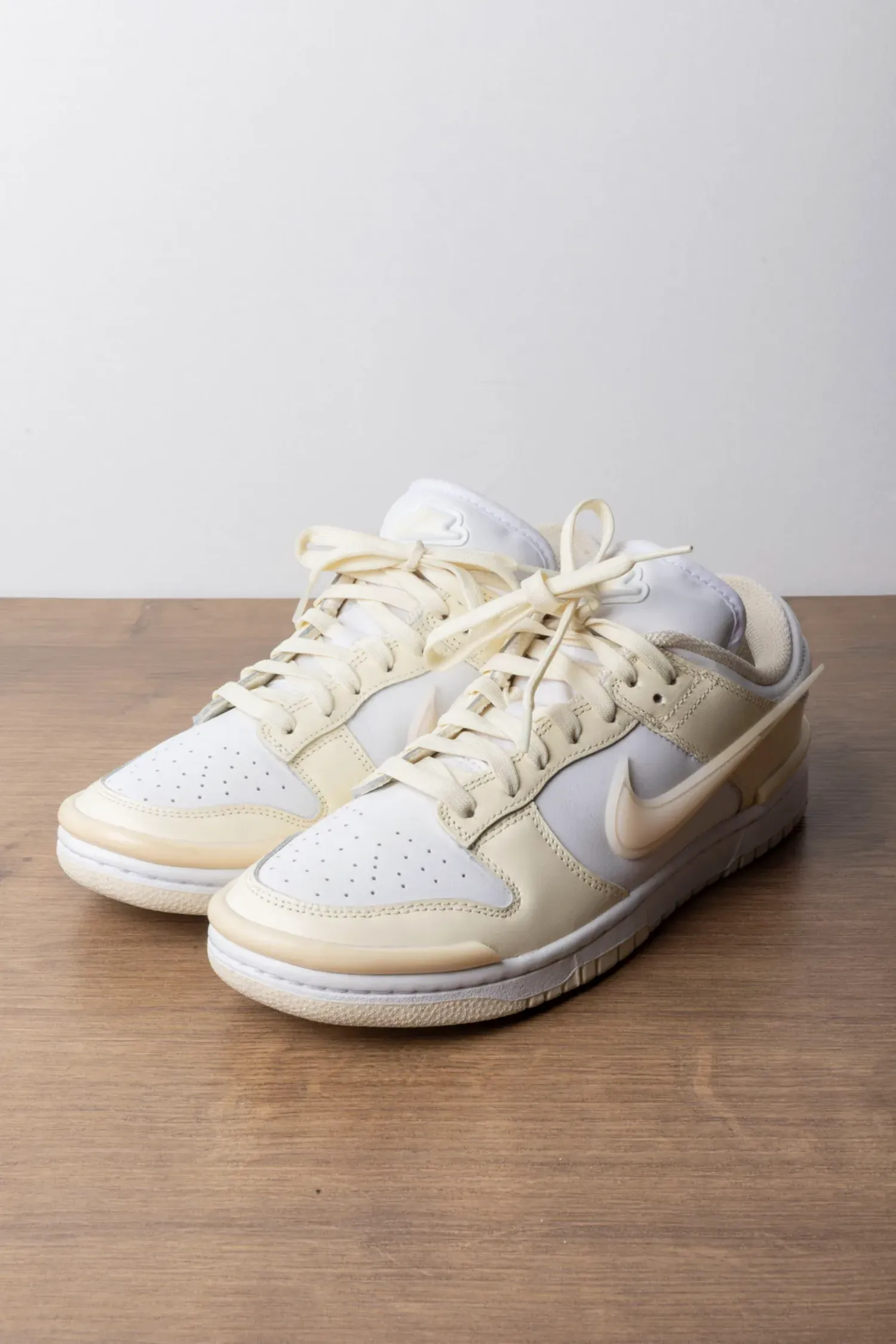 Nike Dunk Low Twist Coconut Milk Guava Ice — 39, Usado