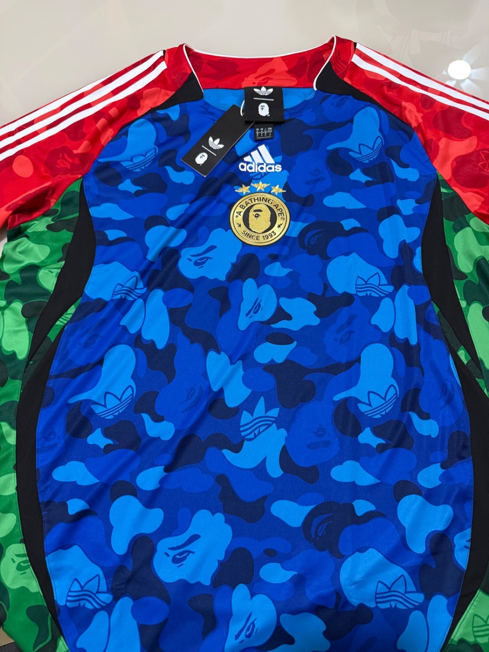 BAPE x adidas Camiseta Teamgeist H Blue Red Green — XG, Novo