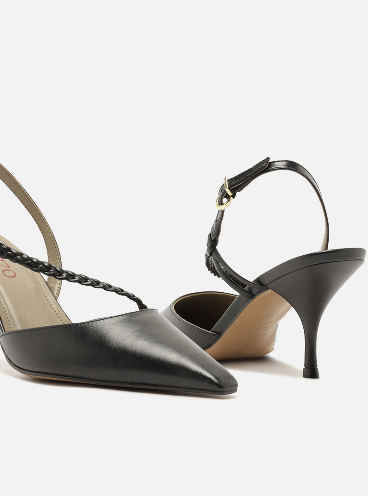 Foto 4 de Scarpin Marrom Salto Bloco Tiras Trançadas Slingback