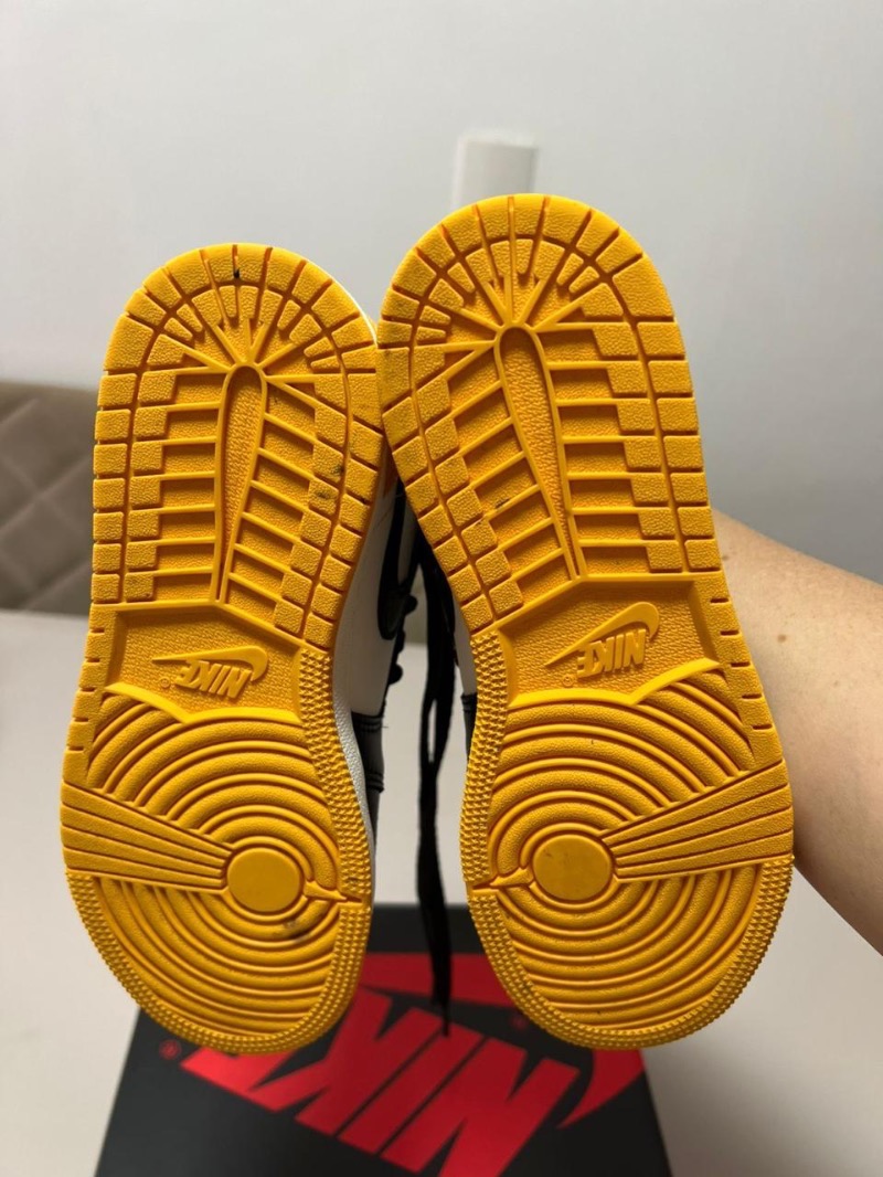 Foto 4 de Air Jordan 1 High OG Taxi — 34, Usado