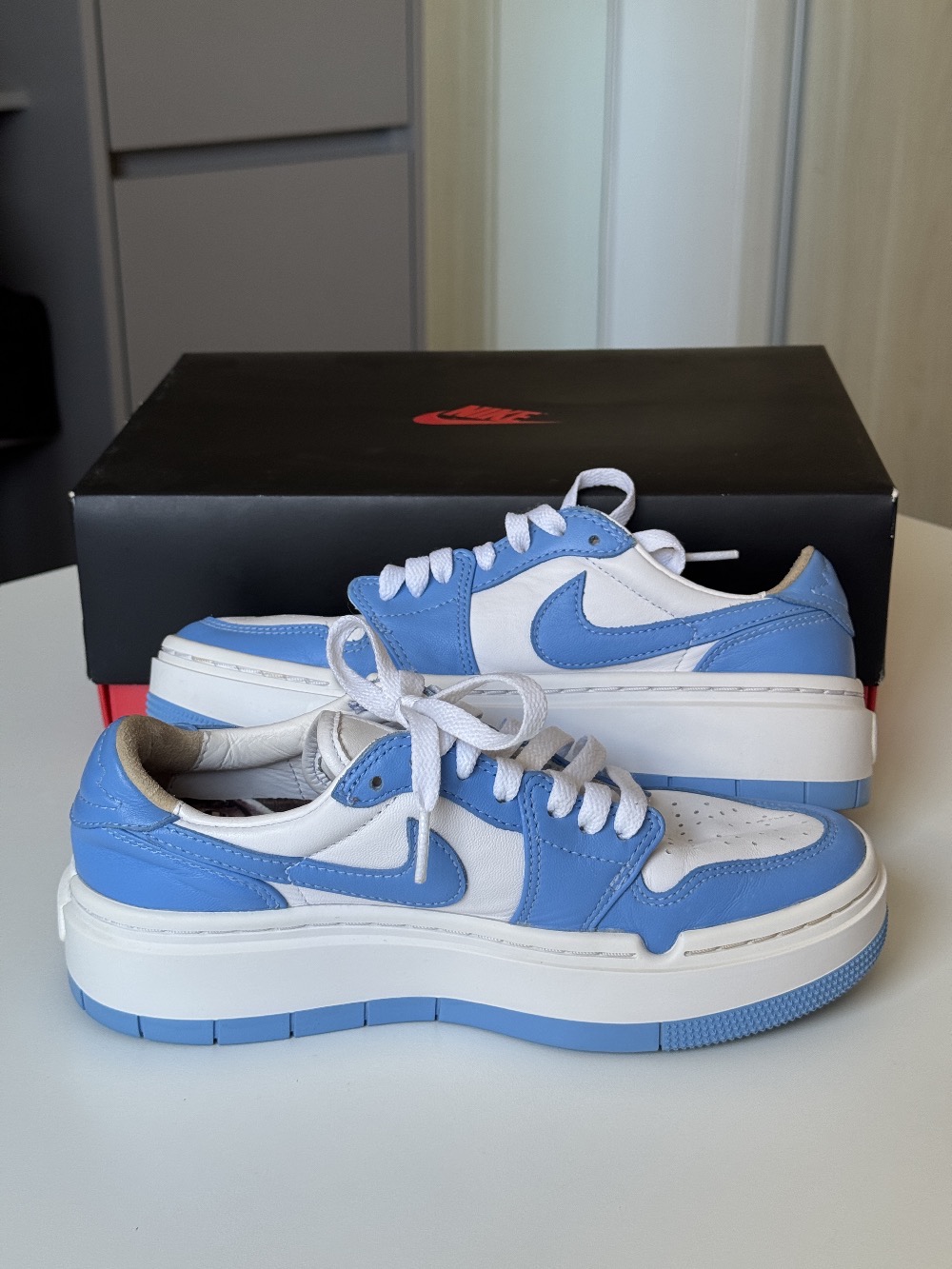 Air Jordan 1 Elevate Low SE University Blue — 35, Usado
