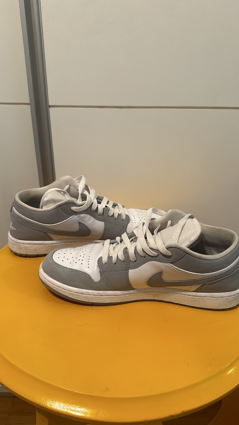 Foto 2 de Air Jordan 1 Low Wolf Grey — 41, Usado