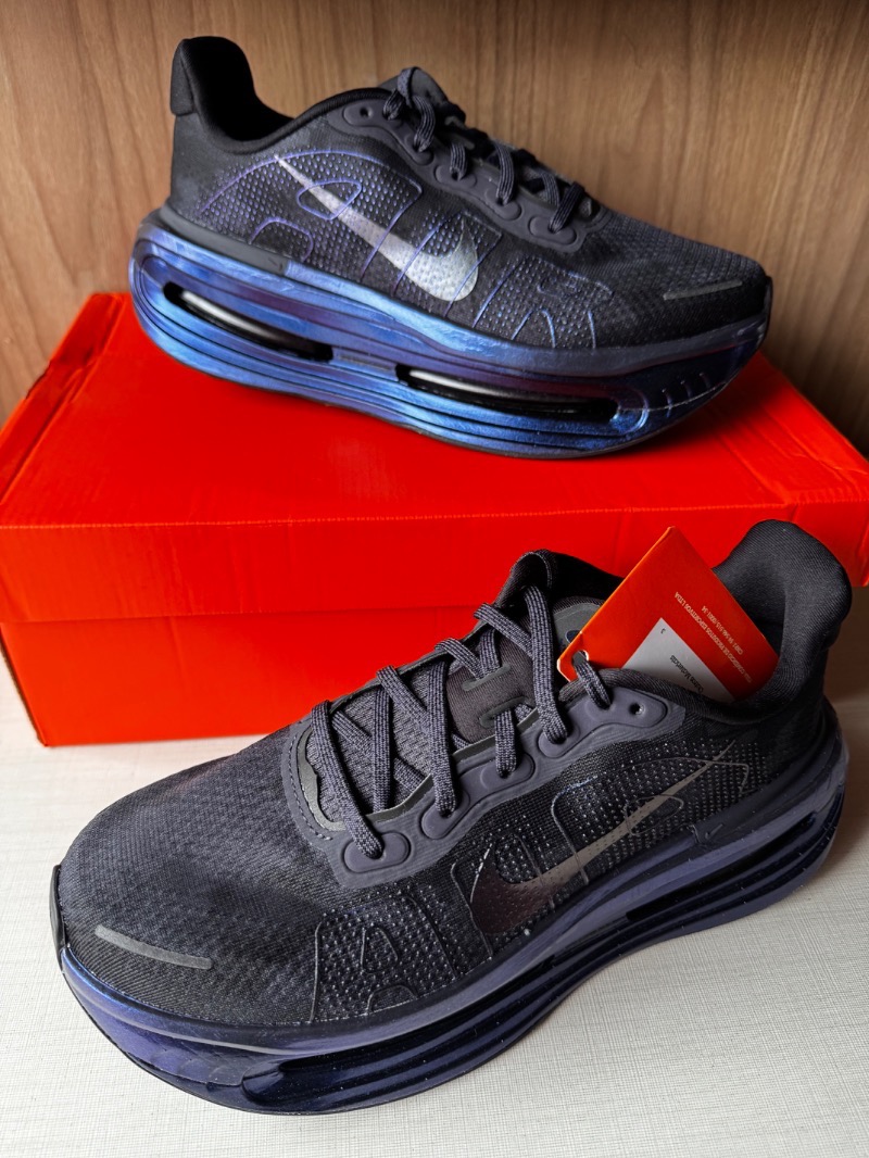 Foto 2 de Nike Vomero Premium Gridiron — 39, Novo