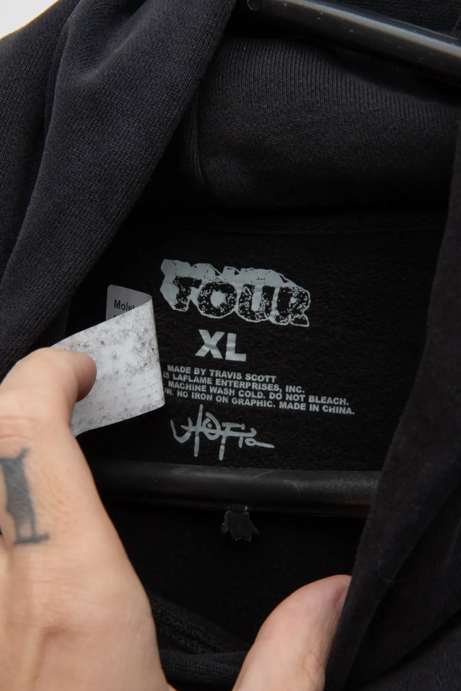 Foto 3 de Moletom Capuz Travis Scott Circus Maximus Tour Eagle Pullover Black — M / XG, Novo