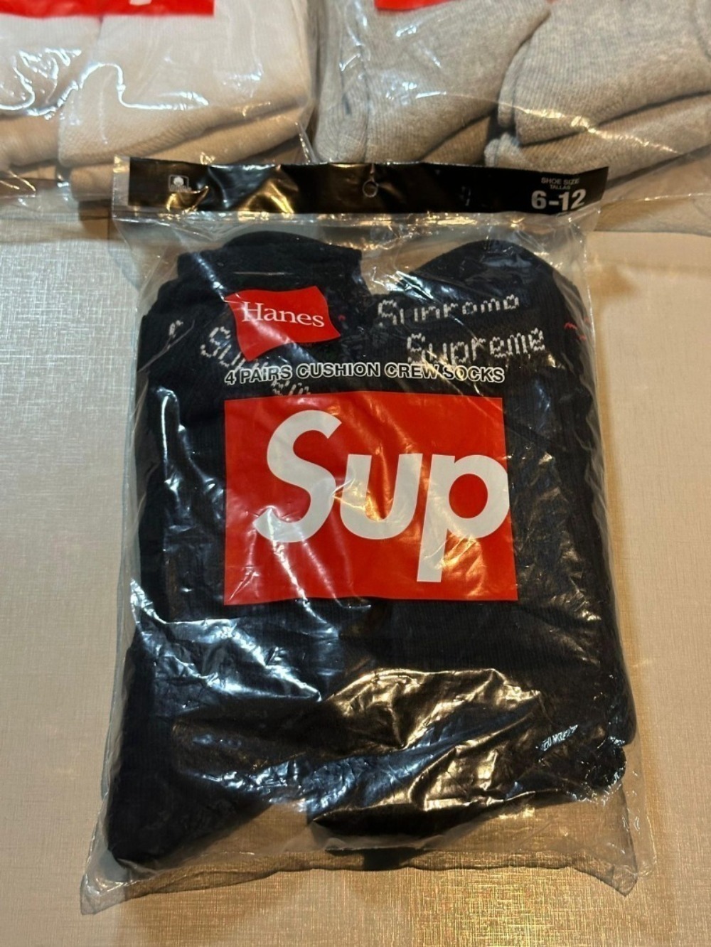 Hanes x Supreme Meia Crew Black (4 Pack) — Único, Novo