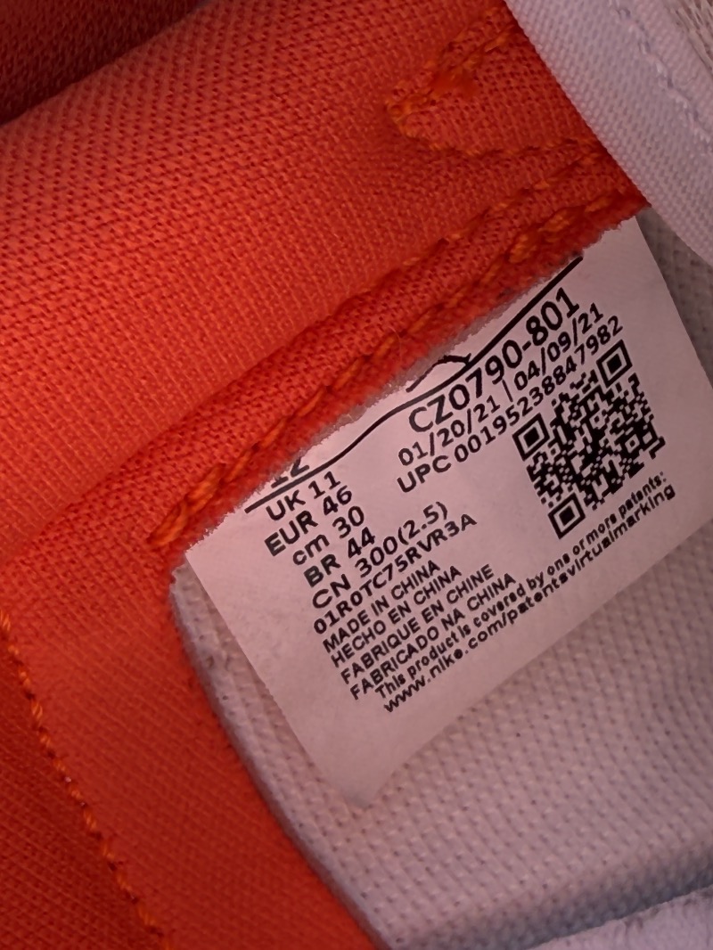 Foto 5 de Air Jordan 1 Low Starfish — 44, Usado