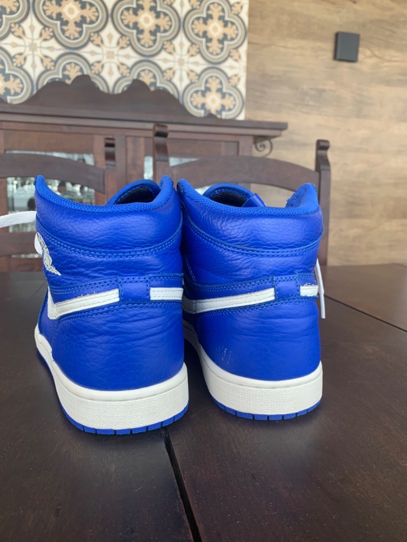 Foto 3 de Air Jordan 1 Retro High OG Hyper Royal — 39.5, Usado