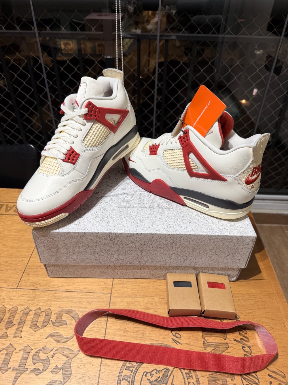 Nigel Sylvester x Air Jordan 4 Brick After Brick — 44, Novo