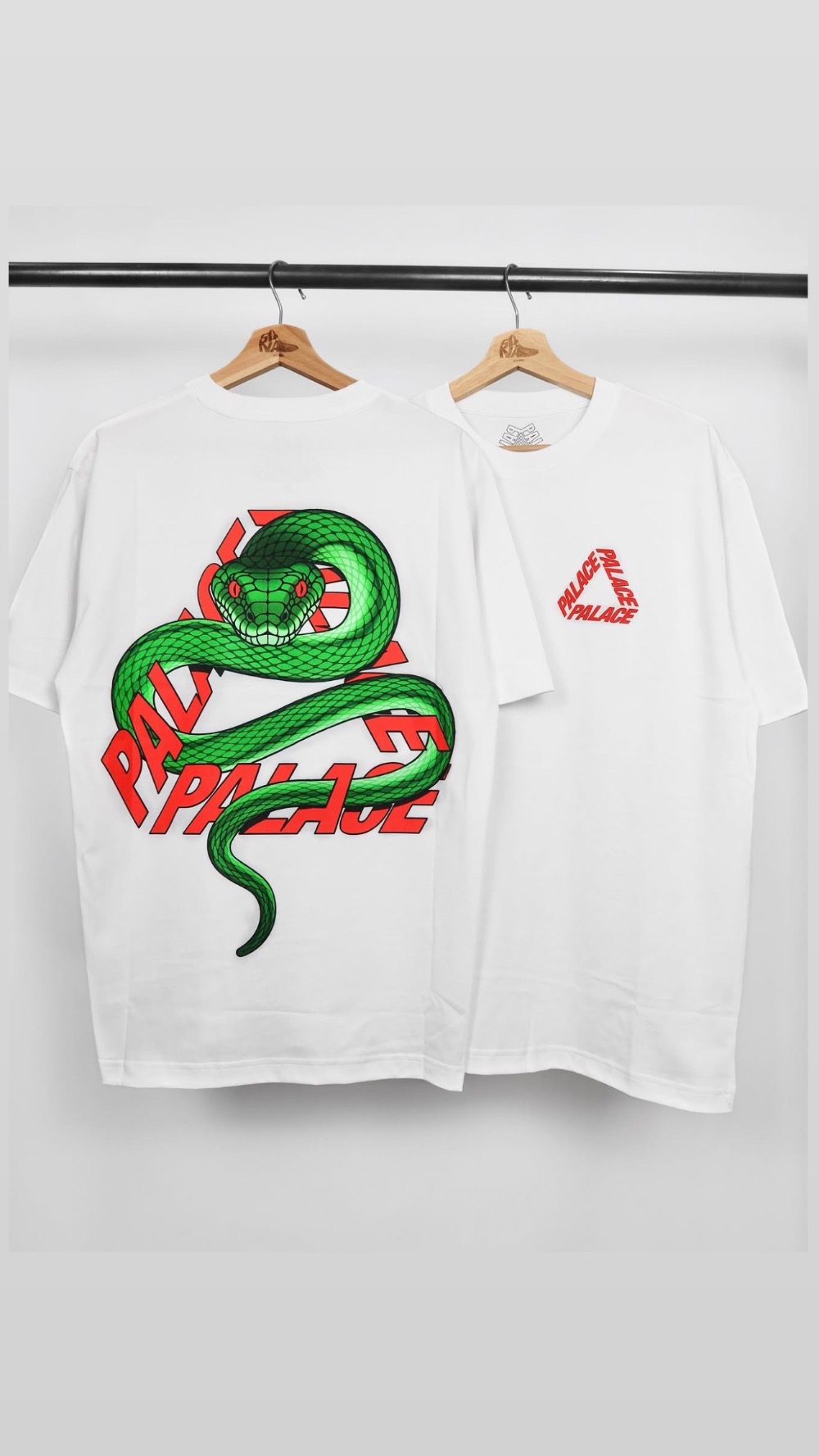 Camiseta Palace Snakey P3 White — M, Novo