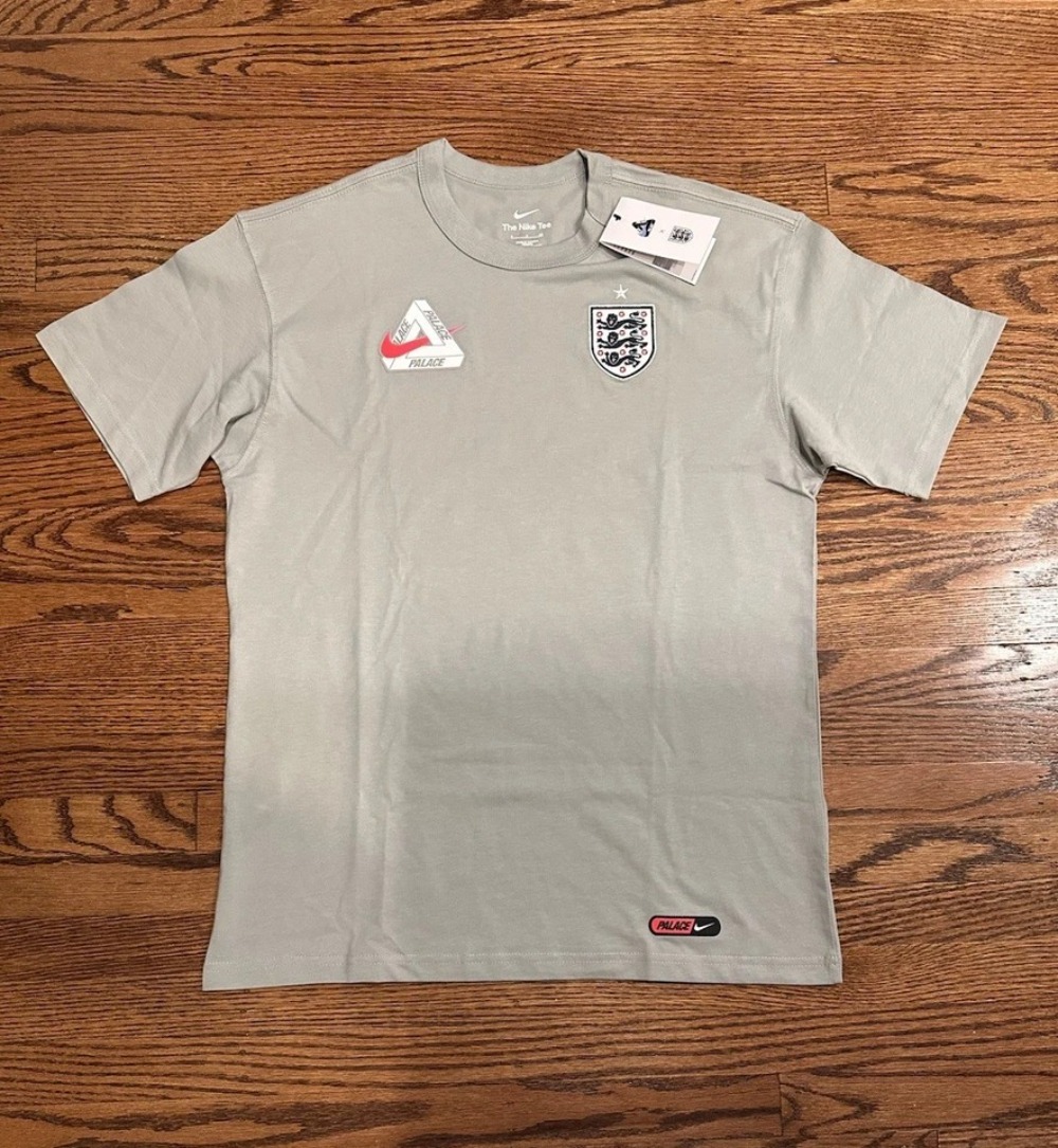 England x Palace x Nike Camiseta Pewter Grey — M, Novo