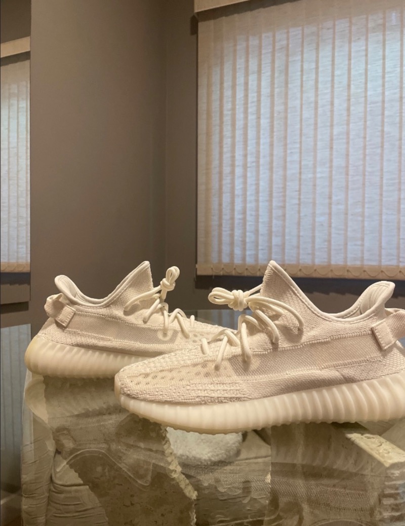 Foto 2 de Yeezy Boost 350 V2 Bone — 43, Novo