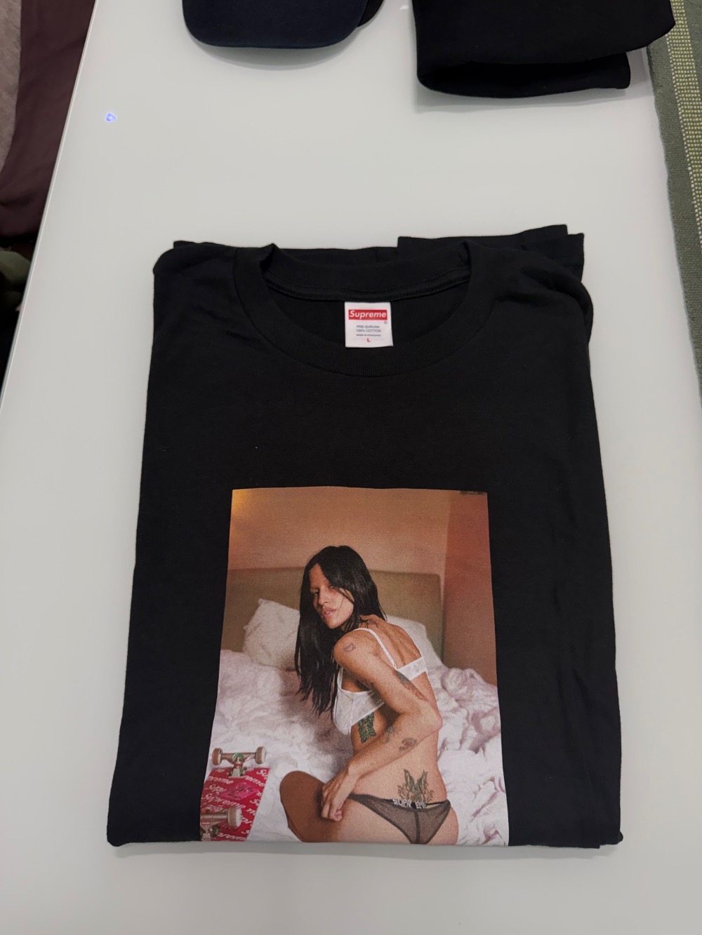 Larry Clark x Supreme Camiseta Neighbor Black FW26-W3 — G, Novo