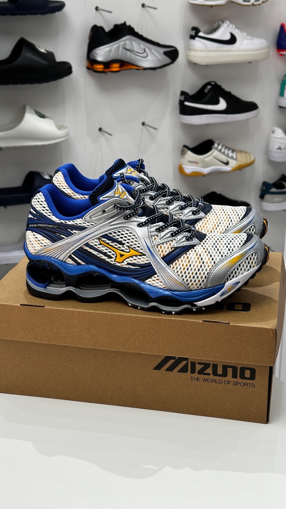Mizuno Wave Prophecy 1 Blue — 41 / 42, Novo