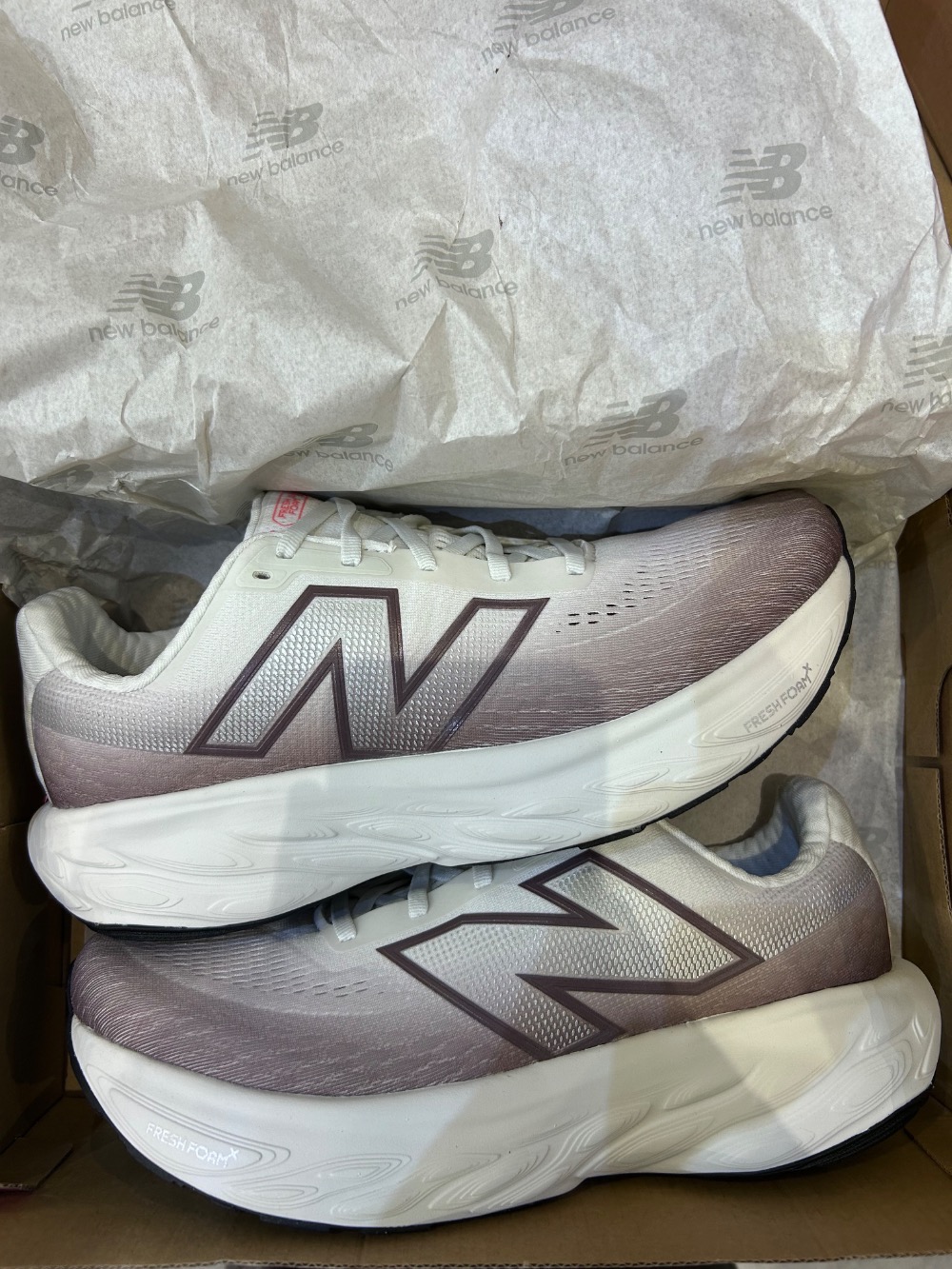 New Balance Fresh Foam X 1080v14 Brown White — 39, Novo
