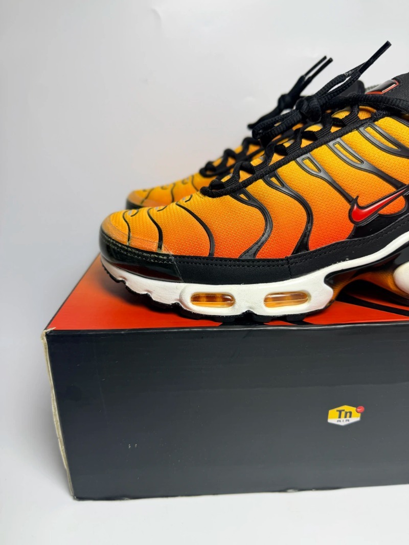 Foto 2 de Nike Air Max Plus OG Pimento — 40, Usado