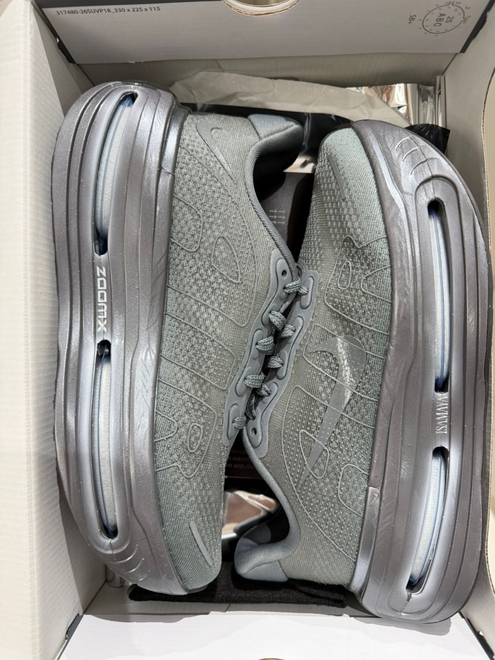 Isamaya Ffrench x Nike Vomero Premium Smoke Grey Light Smoke Grey — 38, Novo