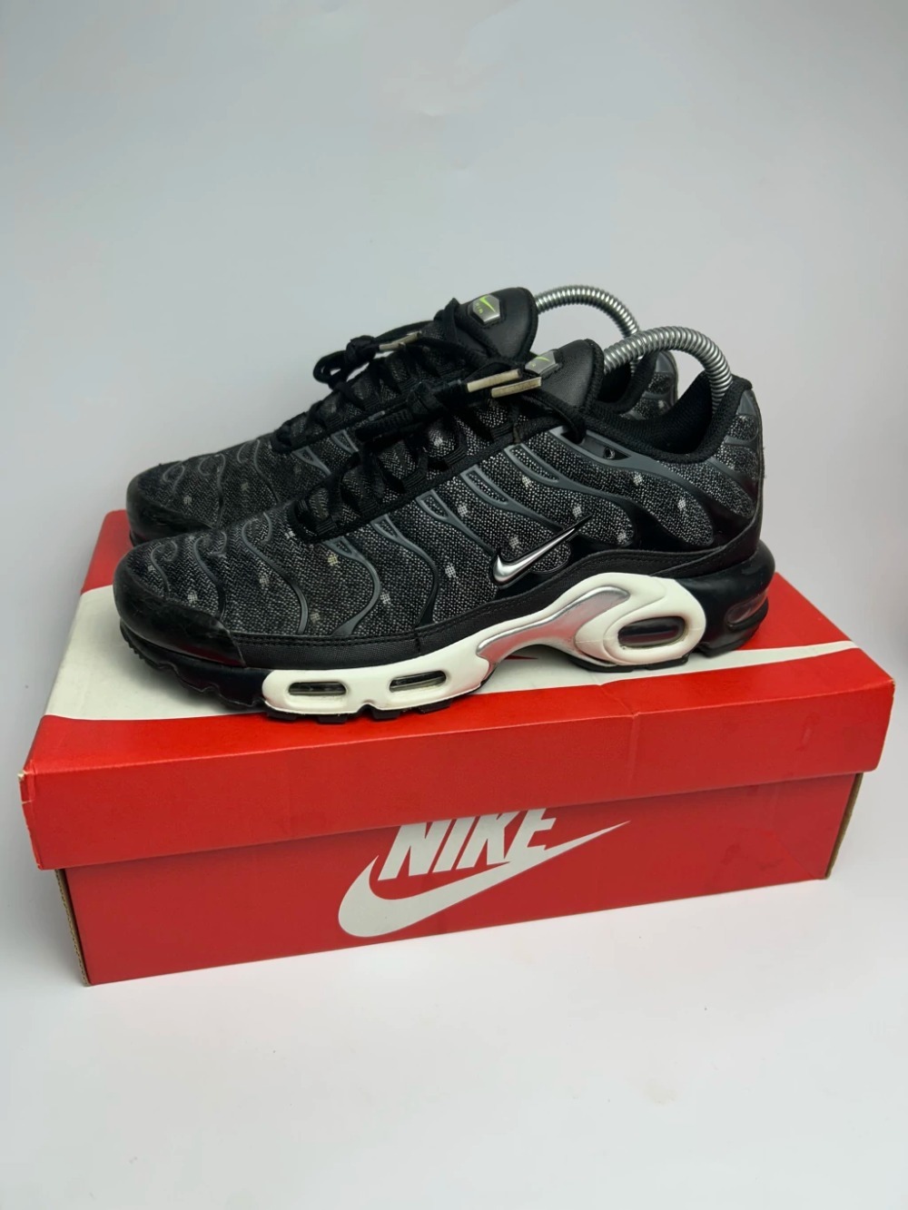 Nike Air Max Plus SE Black Chrome — 39.5, Usado