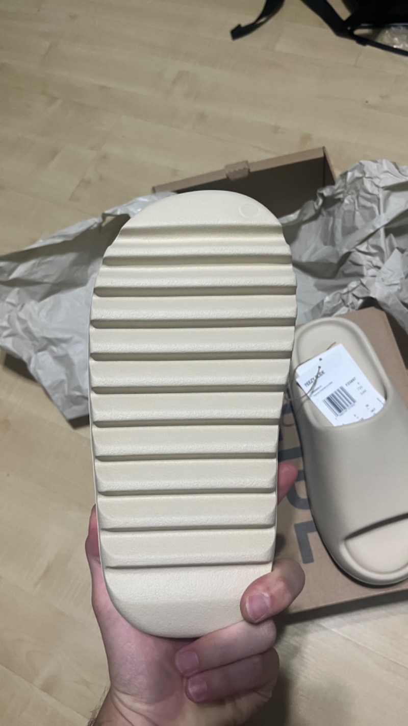 Foto 4 de Yeezy Slide Bone (2022) — 36 / 37, Novo