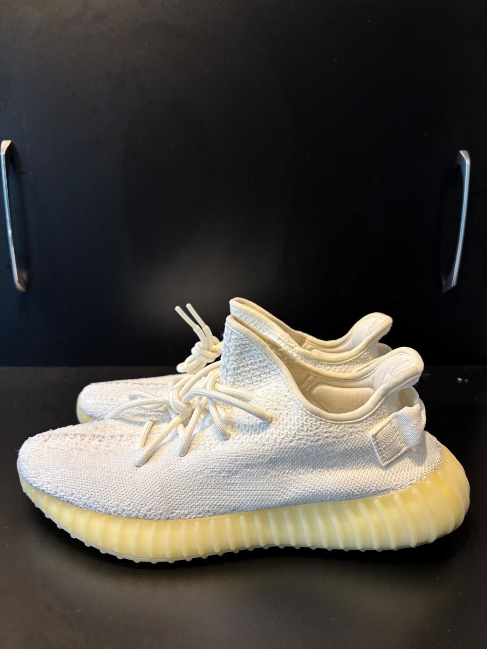 Yeezy Boost 350 V2 Cream White — 42.5, Usado