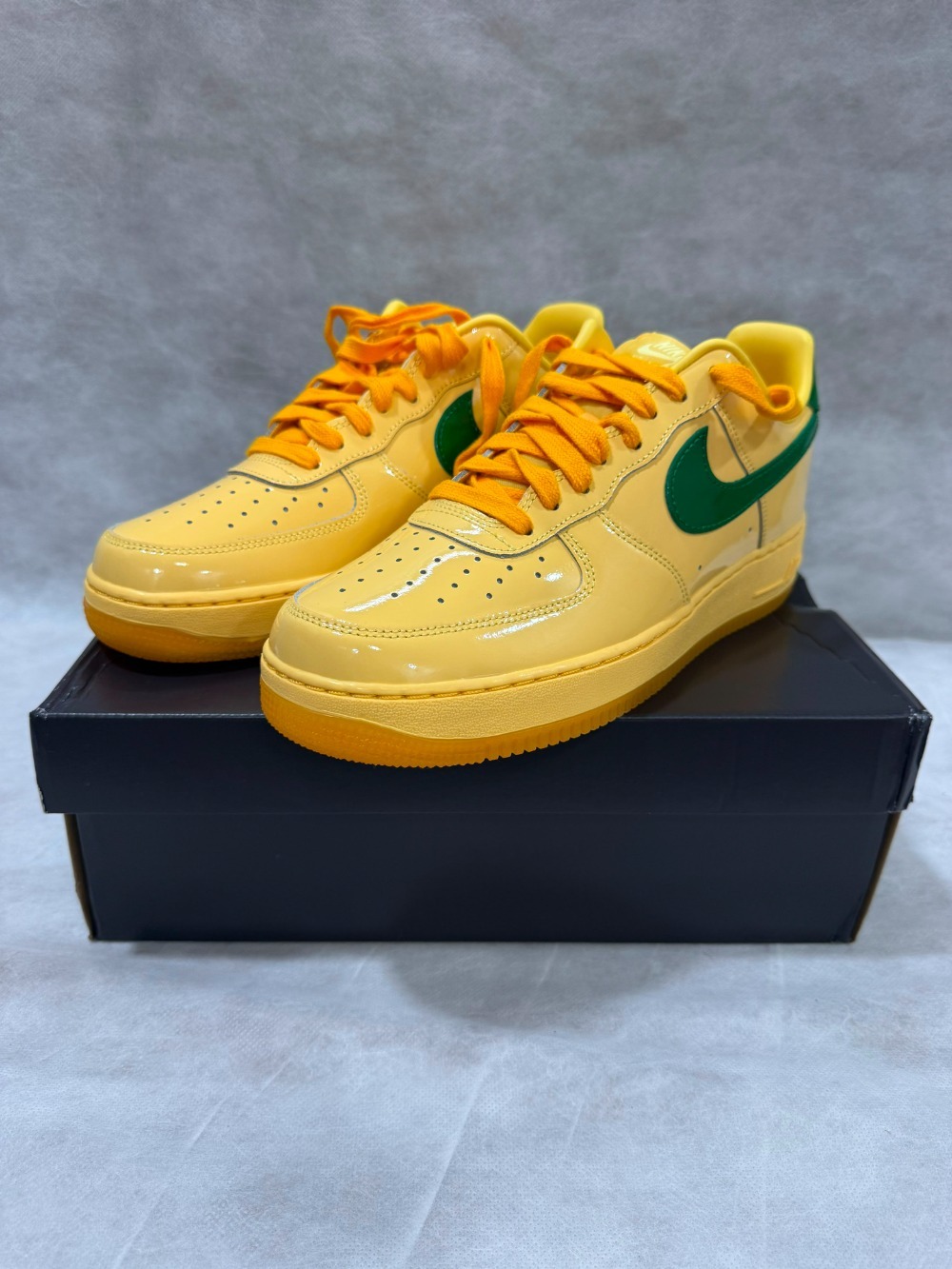 Nike Air Force 1 Low Topaz Gold Light Laser Orange — 42, Novo