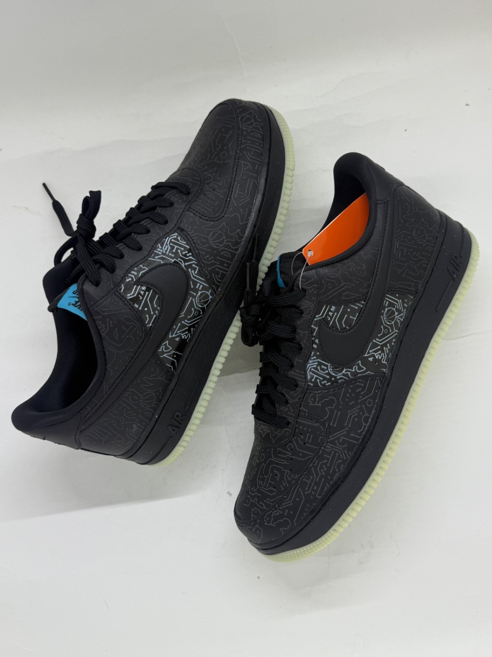 Space Jam x Nike Air Force 1 Computer Chip — 43, Novo