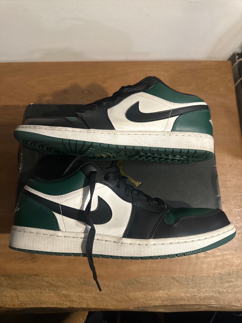 Foto 2 de Air Jordan 1 Low Green Toe — 44, Usado