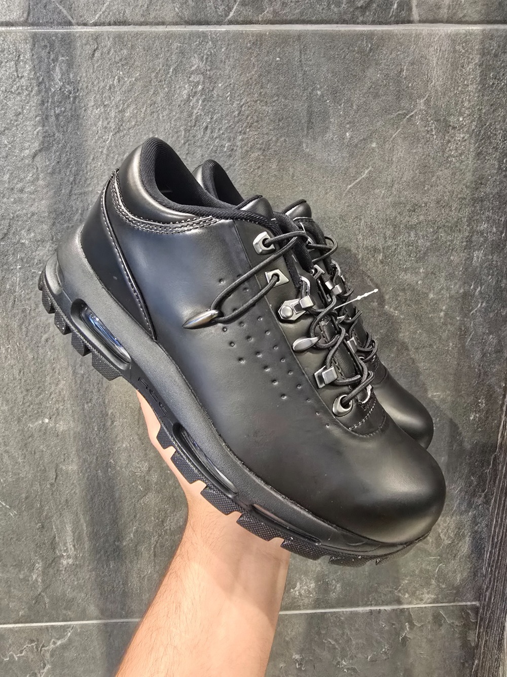 Air Max Goadome Low SP Black Metallic Silver Pale Citron — 36 / 37 / 38 / 39 / 41 / 42 / 44, Novo