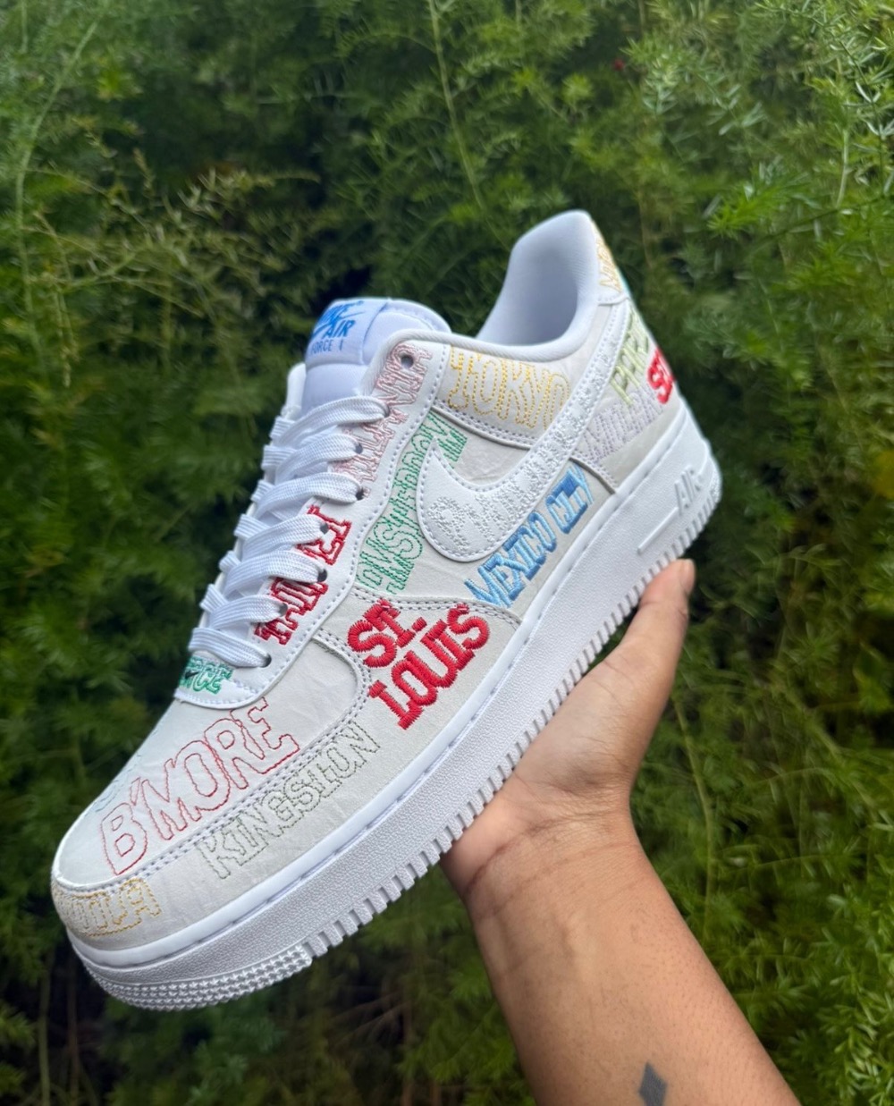 Nike Air Force 1 ´07 LV8 World Tour White — 35 / 36 / 37 / 38 / 39 / 40 / 41 / 42 / 43 / 44, Novo