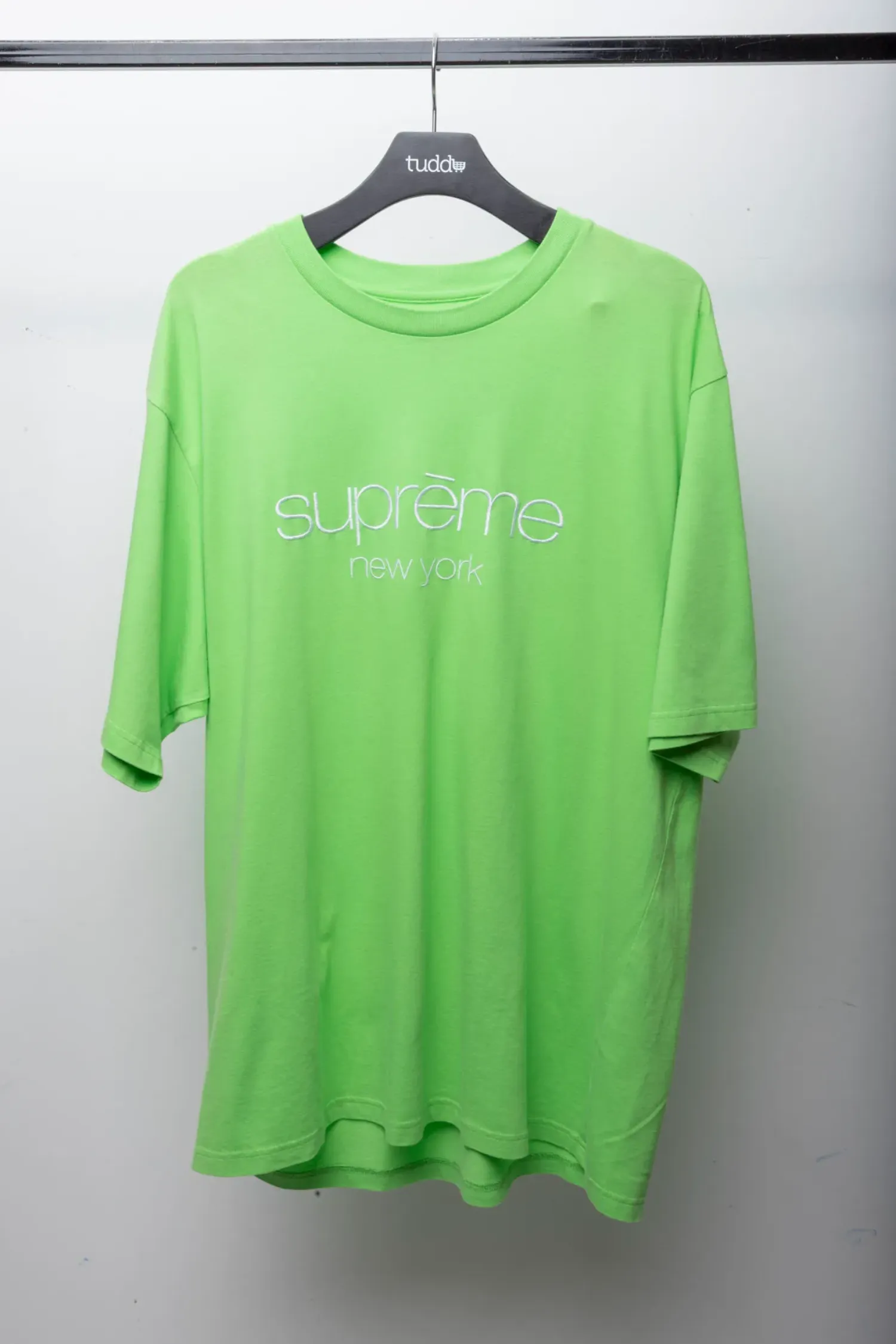 Camiseta Supreme Classic Logo S/S Lime — XG, Novo